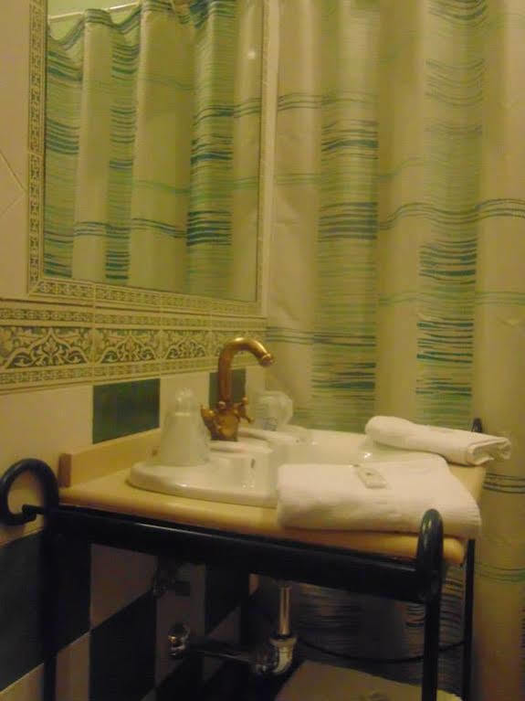 Hotel Sierra De Araceli 2*